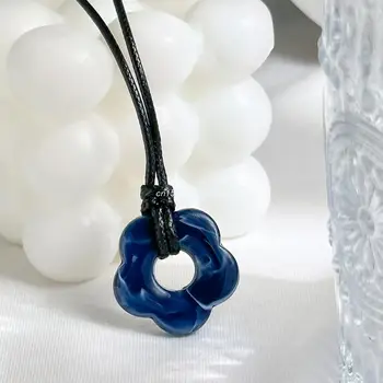 1 шт. Ожерелье с подвеской в виде креативных цветов, ожерелье с полым хрустальным цветком, цепочка для ключиц, ювелирный подарок для женщин, девочек-подростков