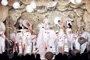 Настольный костюм, белая супер-мигающая задняя панель с бриллиантовым крылом, gogodsdj atmosphere party bar для мужчин и женщин